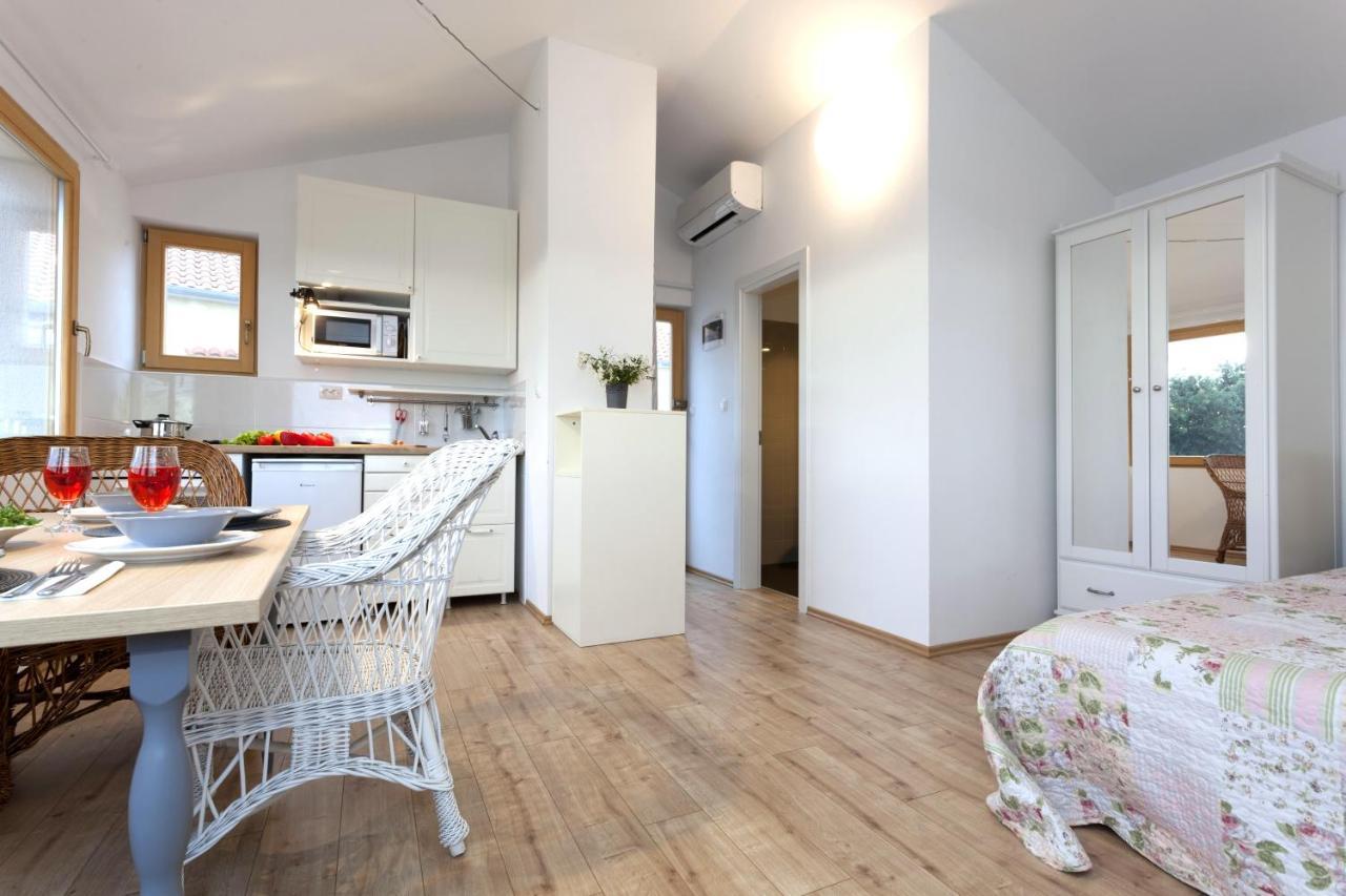 Studio Sea View Borik Rovinj Exterior photo